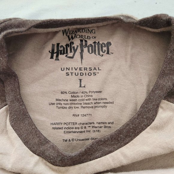 Universal Studios Harry Potter Hufflepuff Tee - Picture 2 of 3